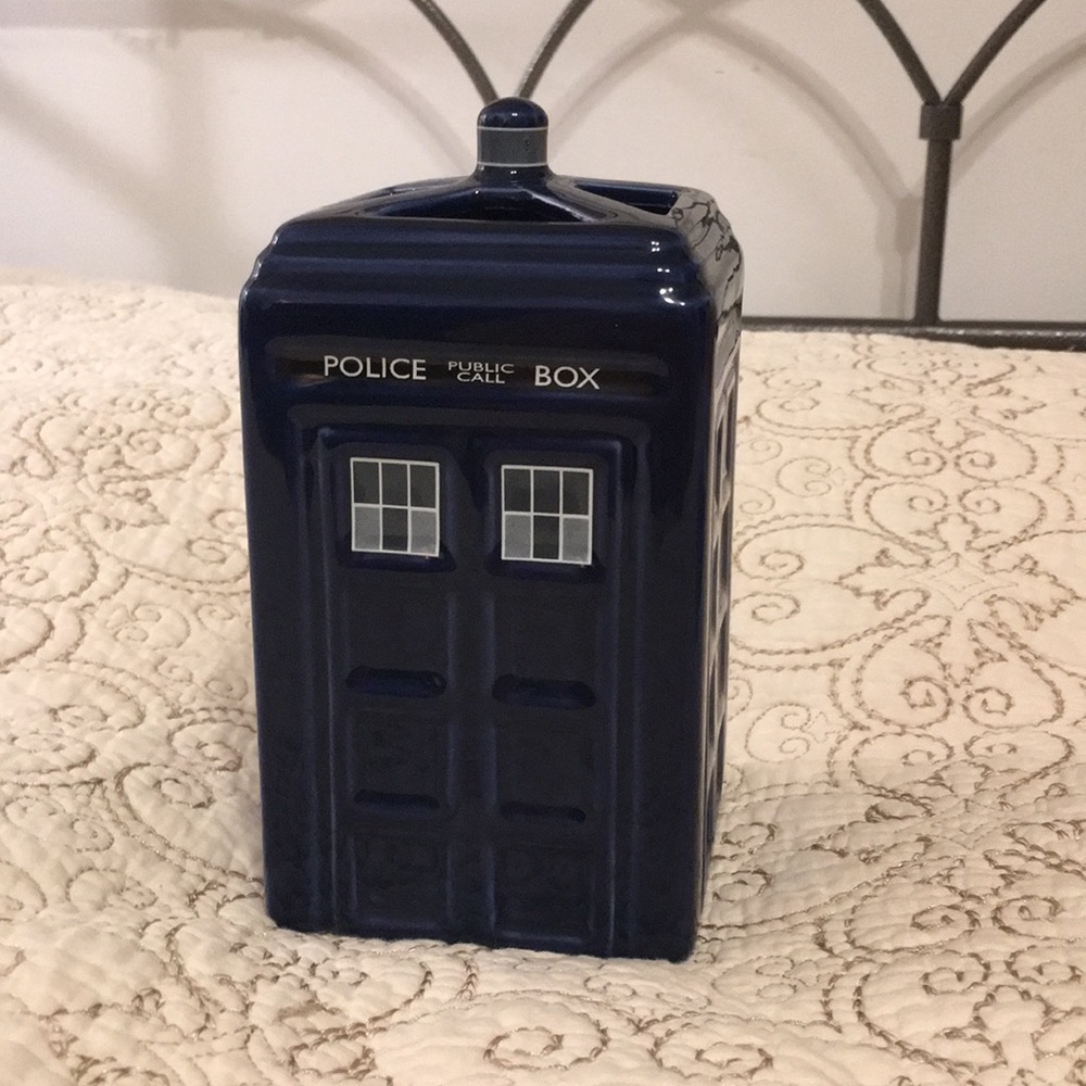 Doctor Who Police Box
